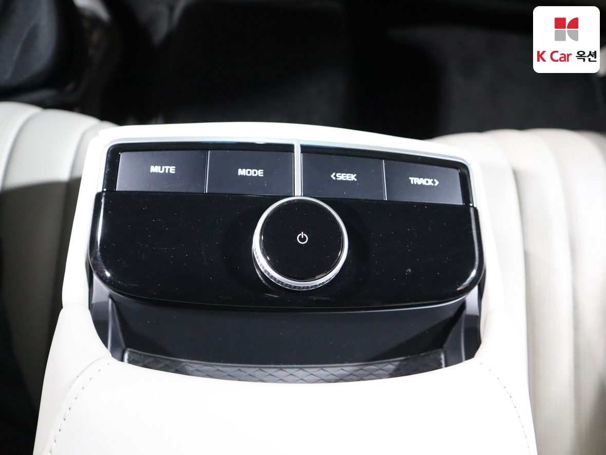 كيا K8 2023 - صورة 25