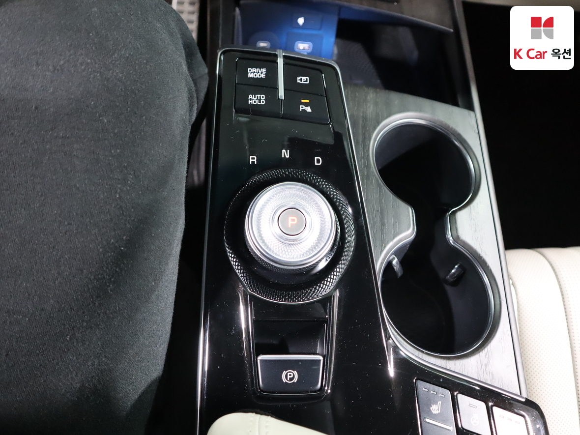 كيا K8 2023 - صورة 16