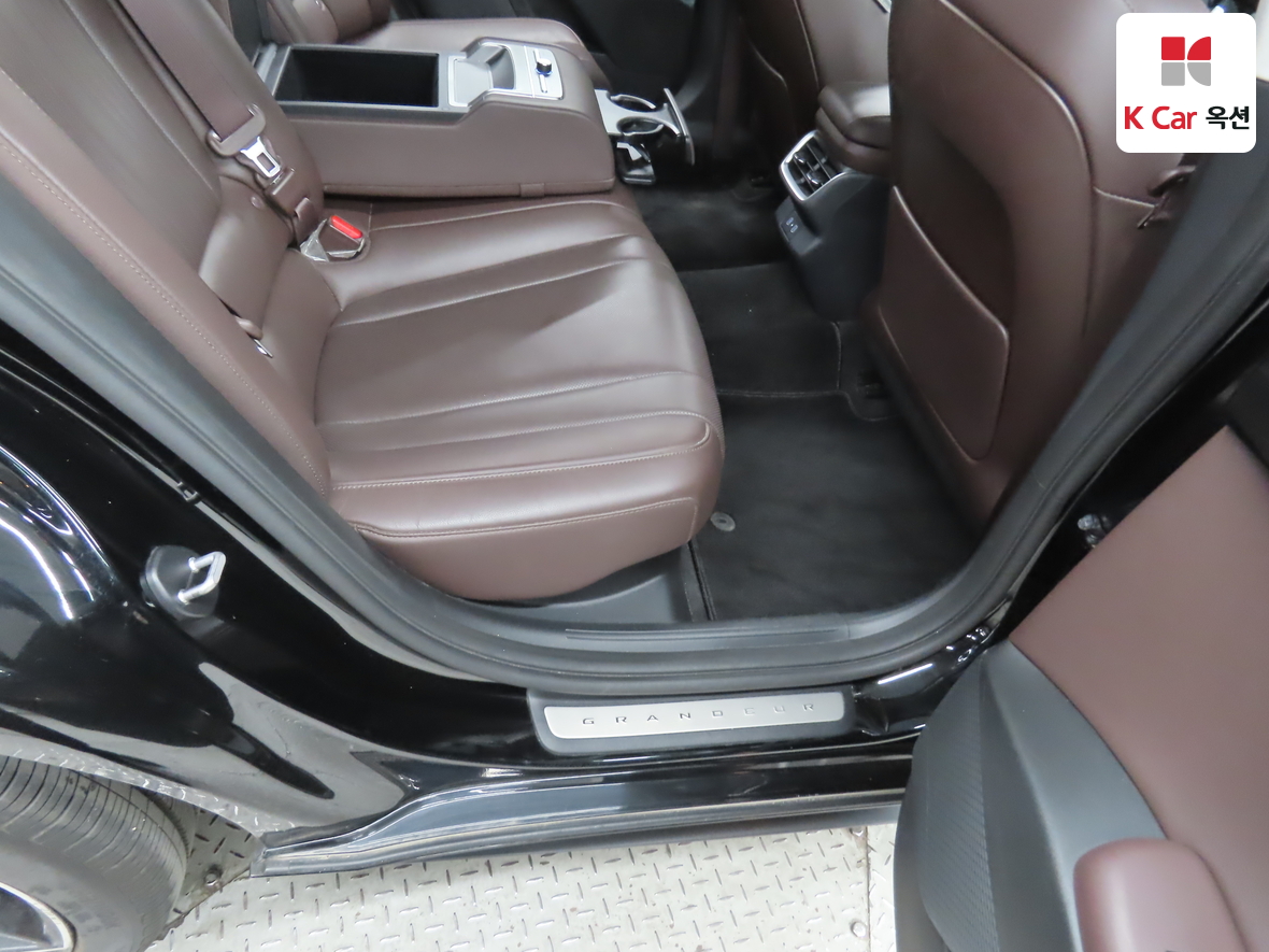 هيونداي أزيرا 2023 - صورة 28