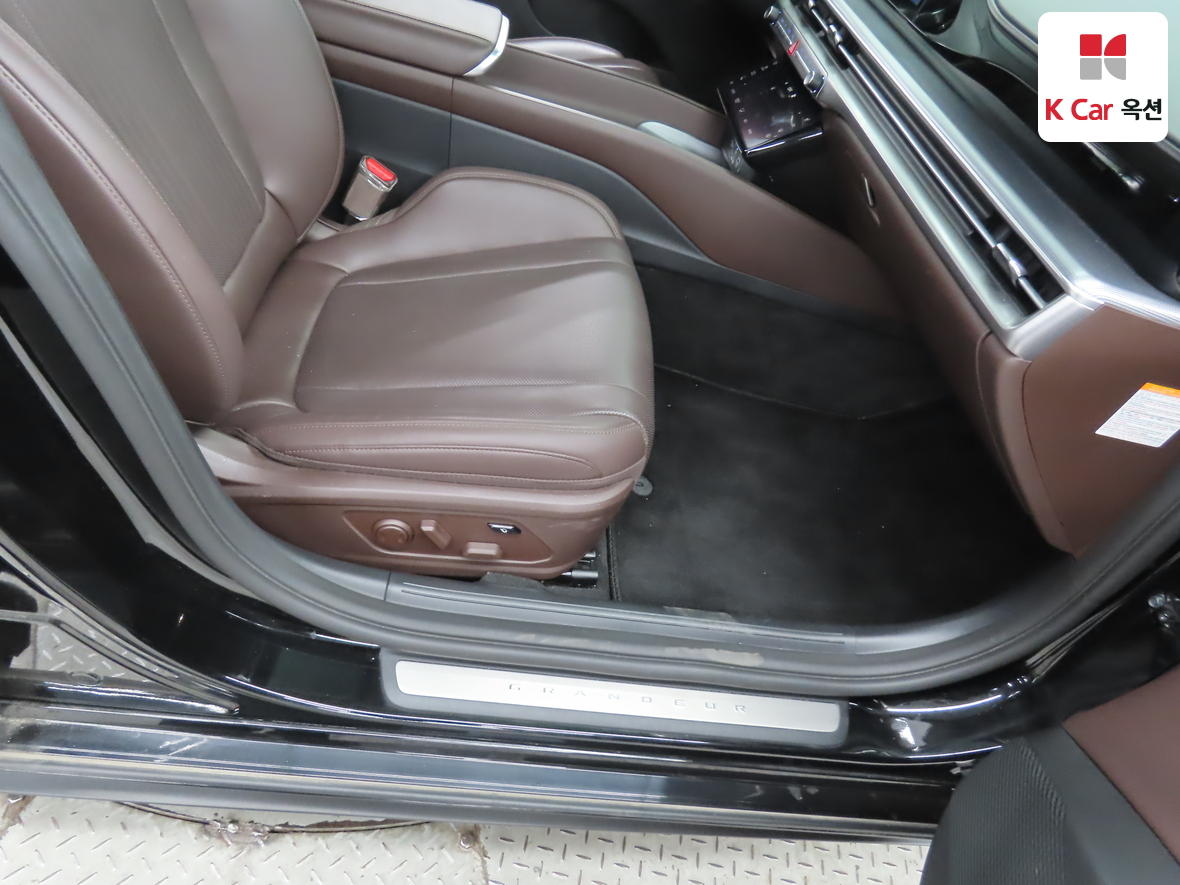 هيونداي أزيرا 2023 - صورة 30