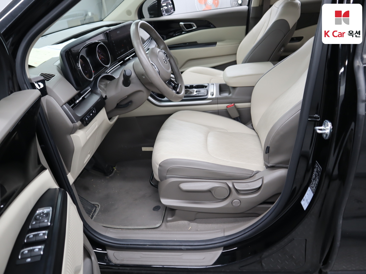 كيا كارنيفال 2021 - صورة 18