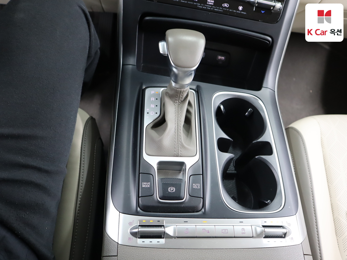 كيا كارنيفال 2021 - صورة 16