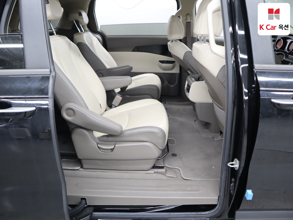 كيا كارنيفال 2021 - صورة 26