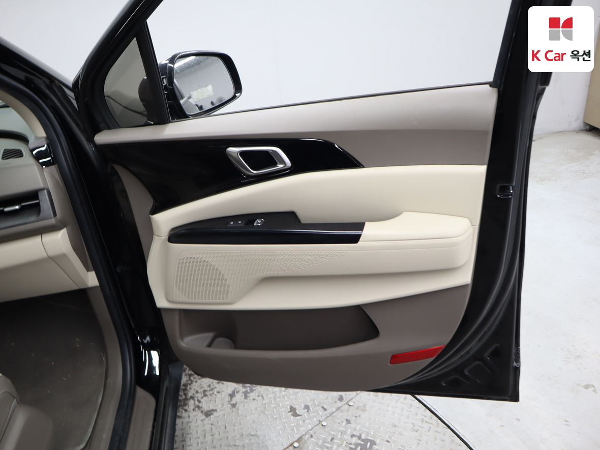 كيا كارنيفال 2021 - صورة 27