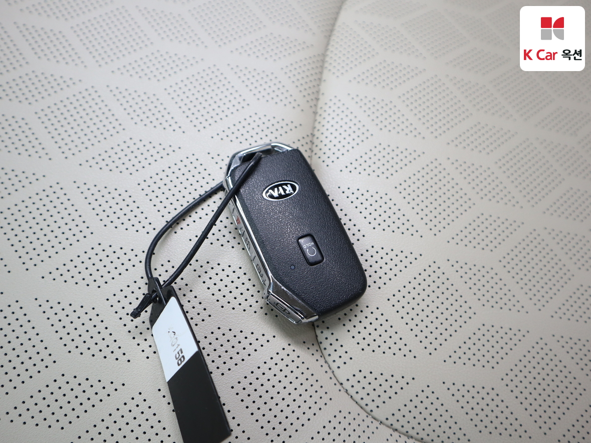 كيا كارنيفال 2021 - صورة 17