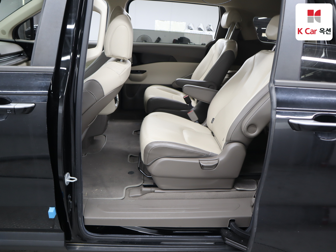 كيا كارنيفال 2021 - صورة 22