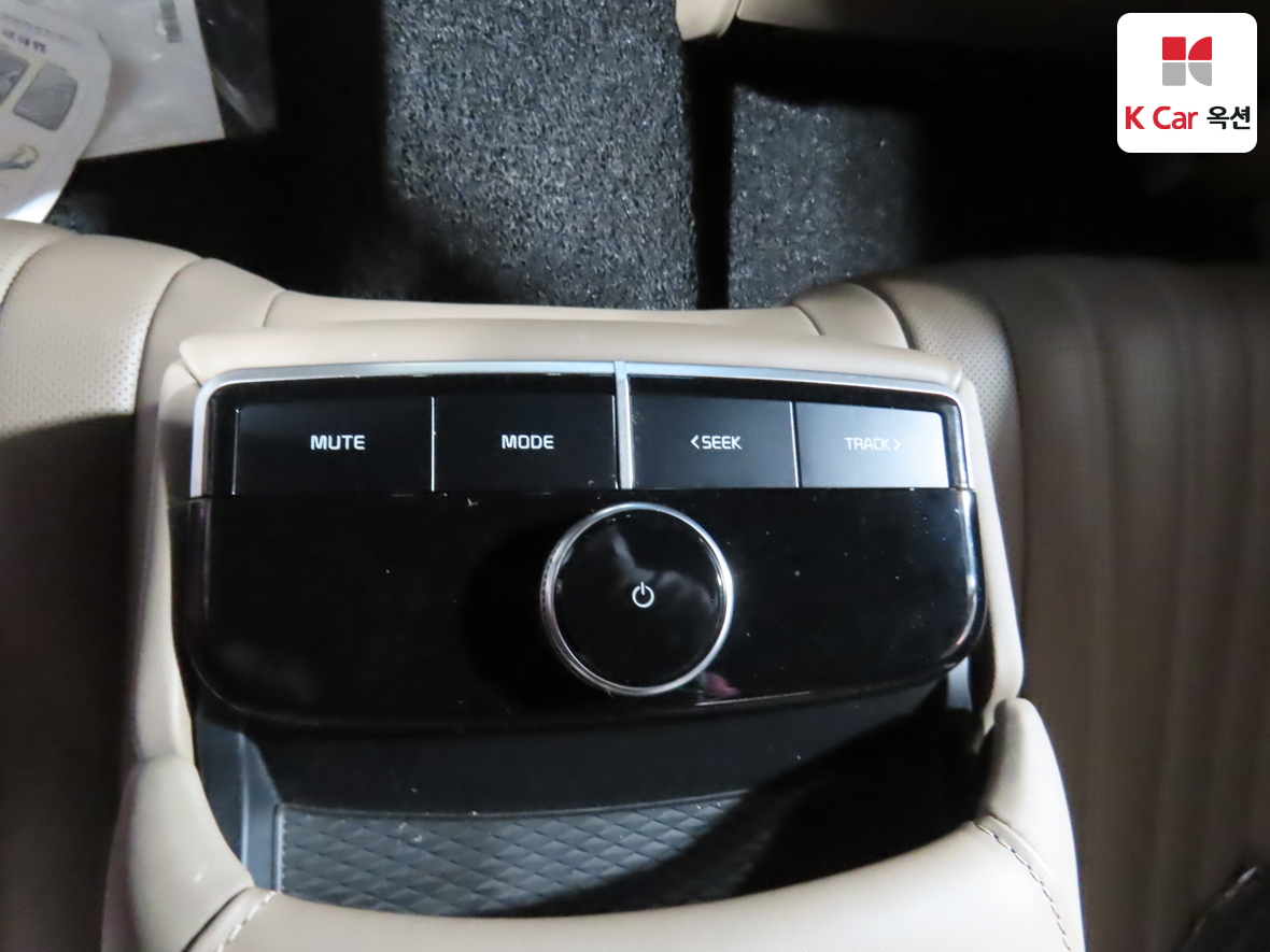 Kia K8 2022 - Image 24