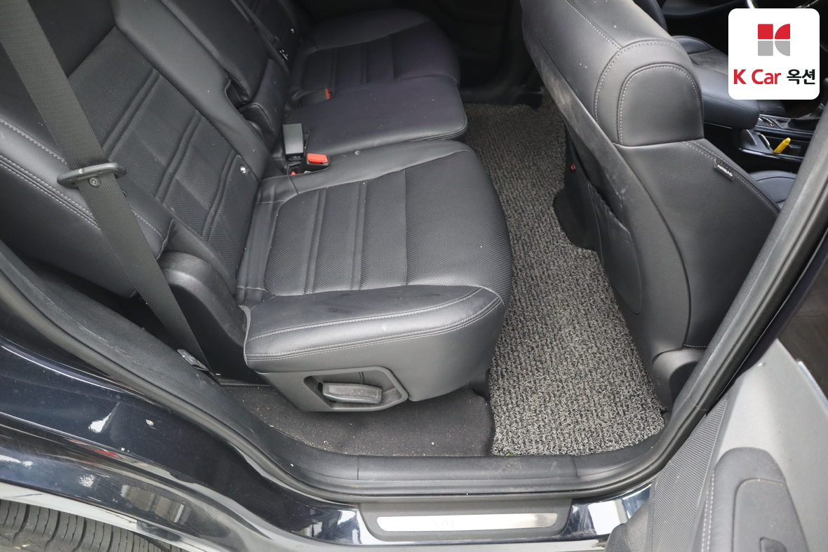 Kia Sorento - 32
