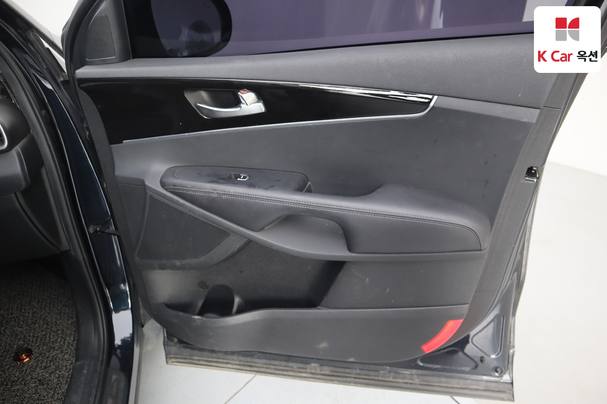 Kia Sorento - 33