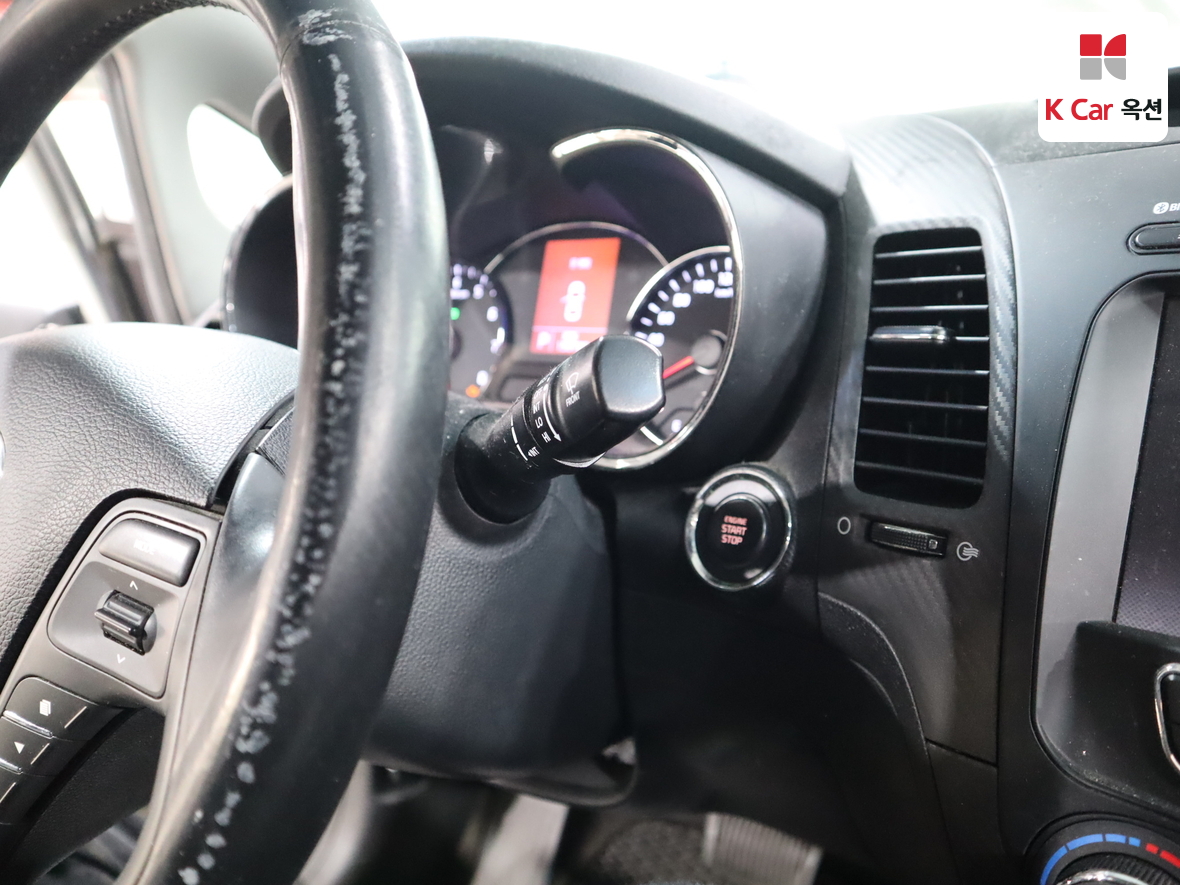 Kia K3 2013 - Image 11