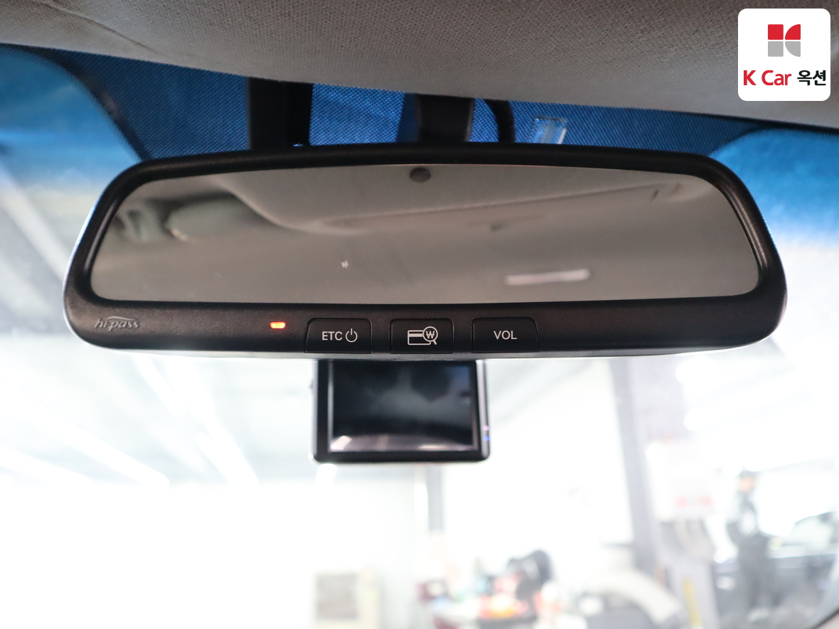 Kia K3 2013 - Image 13