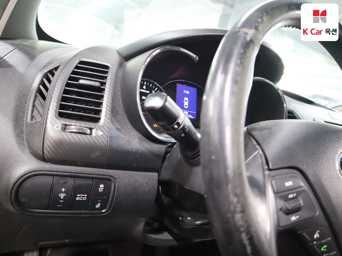 Kia K3 2013 - Image 9