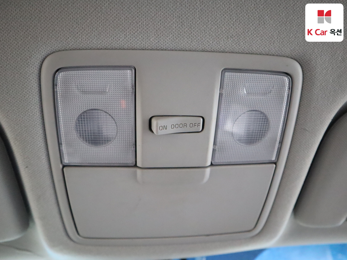 Kia K3 2013 - Image 12