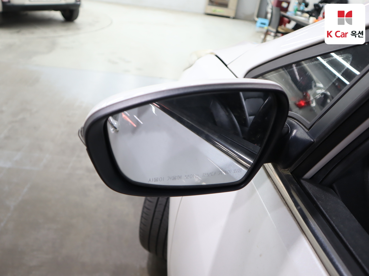 Kia K3 2013 - Image 22