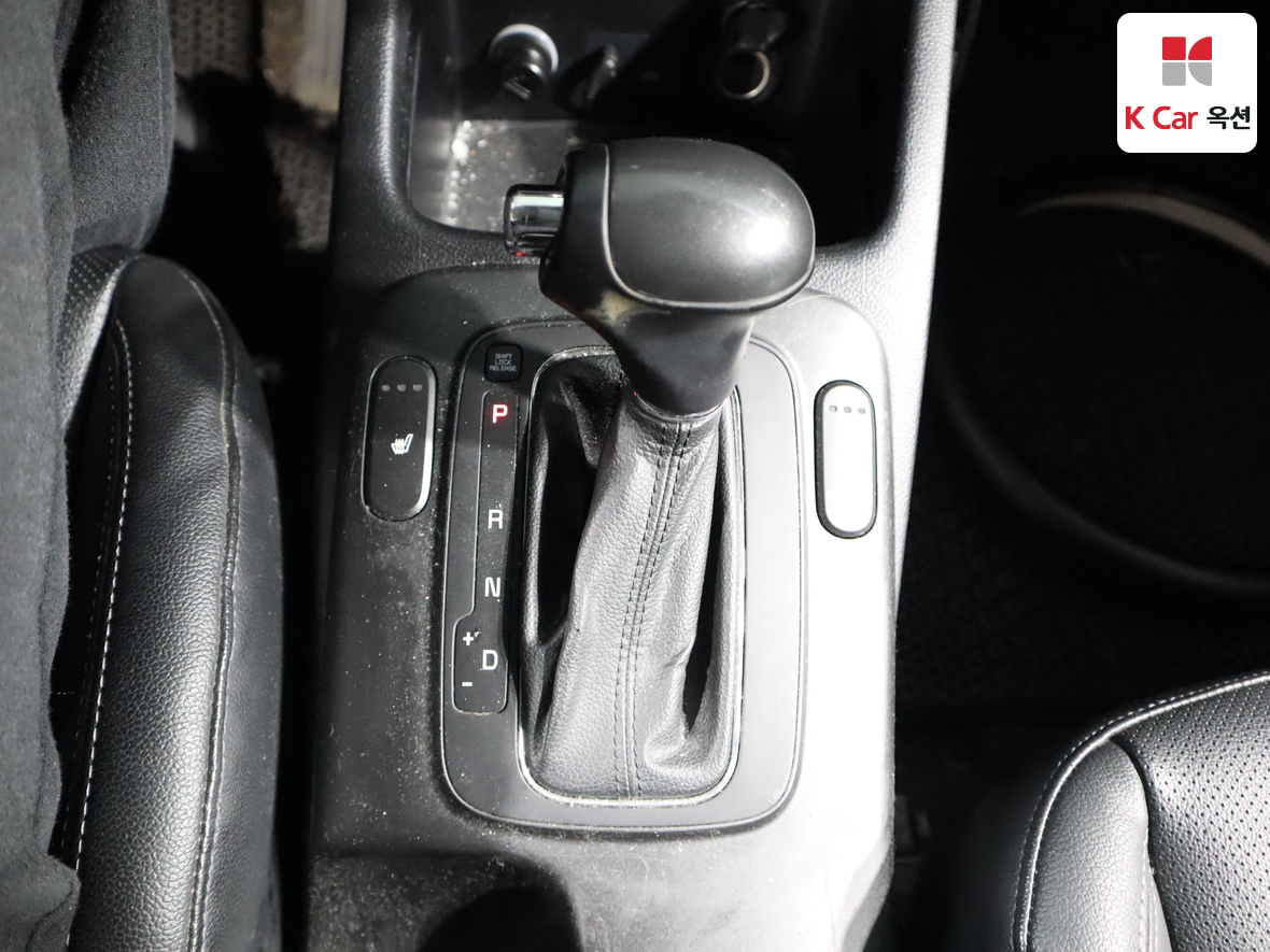 Kia K3 2013 - Image 17