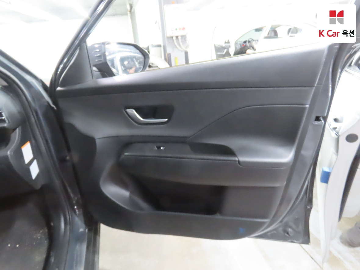 Hyundai Kona 2023 - Image 30