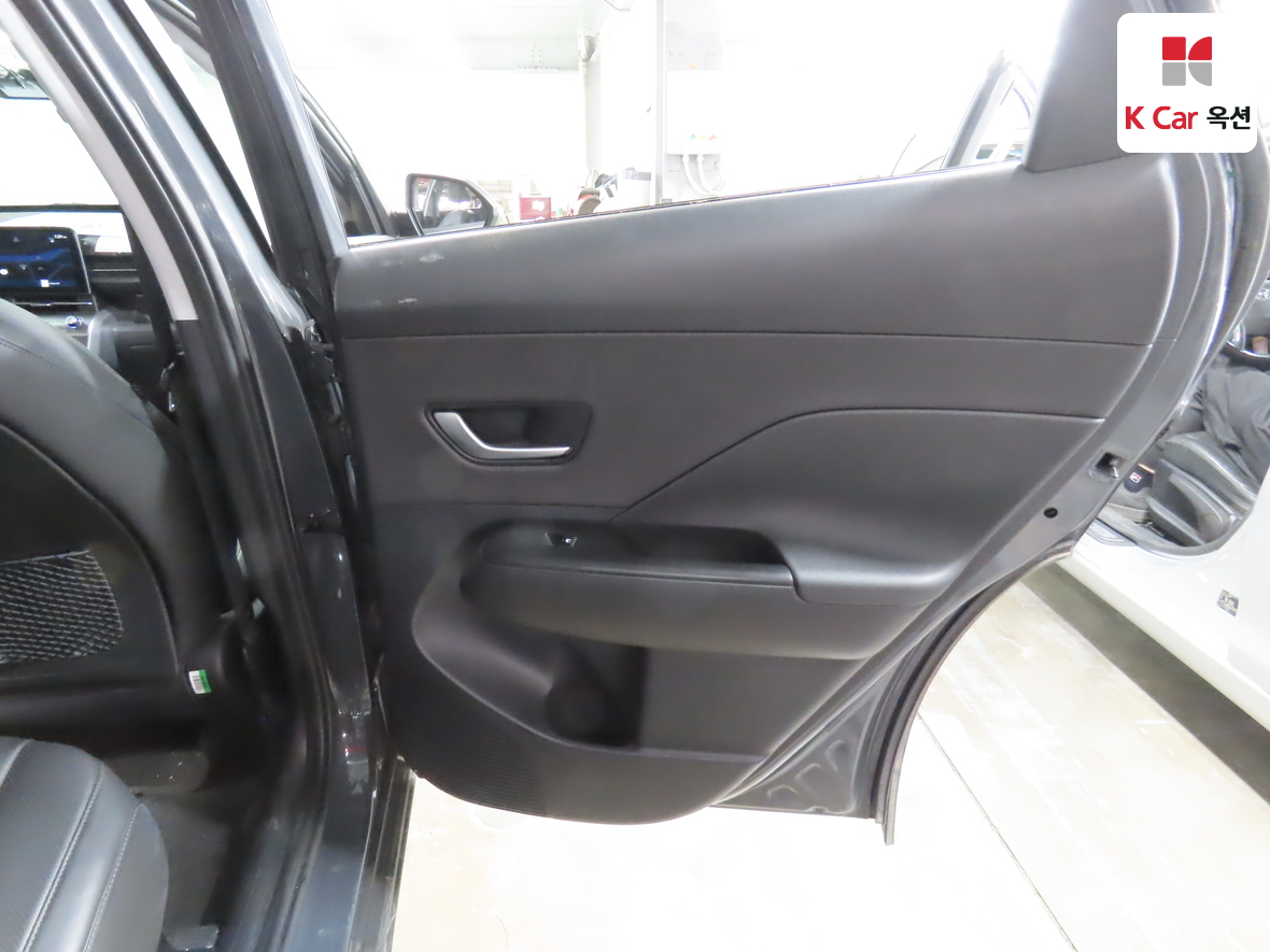 Hyundai Kona 2023 - Image 28