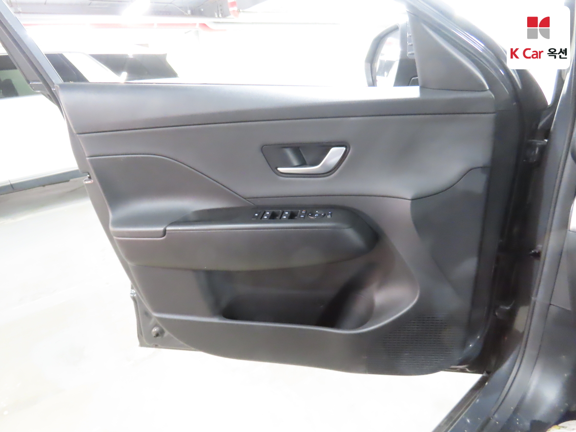 Hyundai Kona 2023 - Image 8