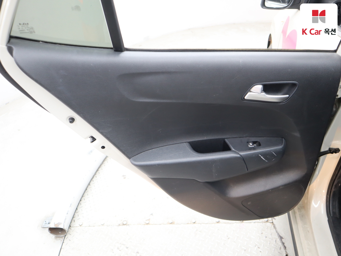 Kia Morning 2023 - Image 21