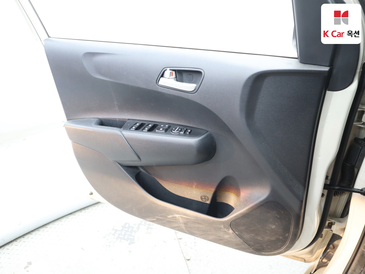 Kia Morning 2023 - Image 8