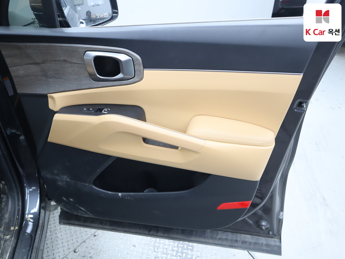 كيا سورينتو 2023 - صورة 29