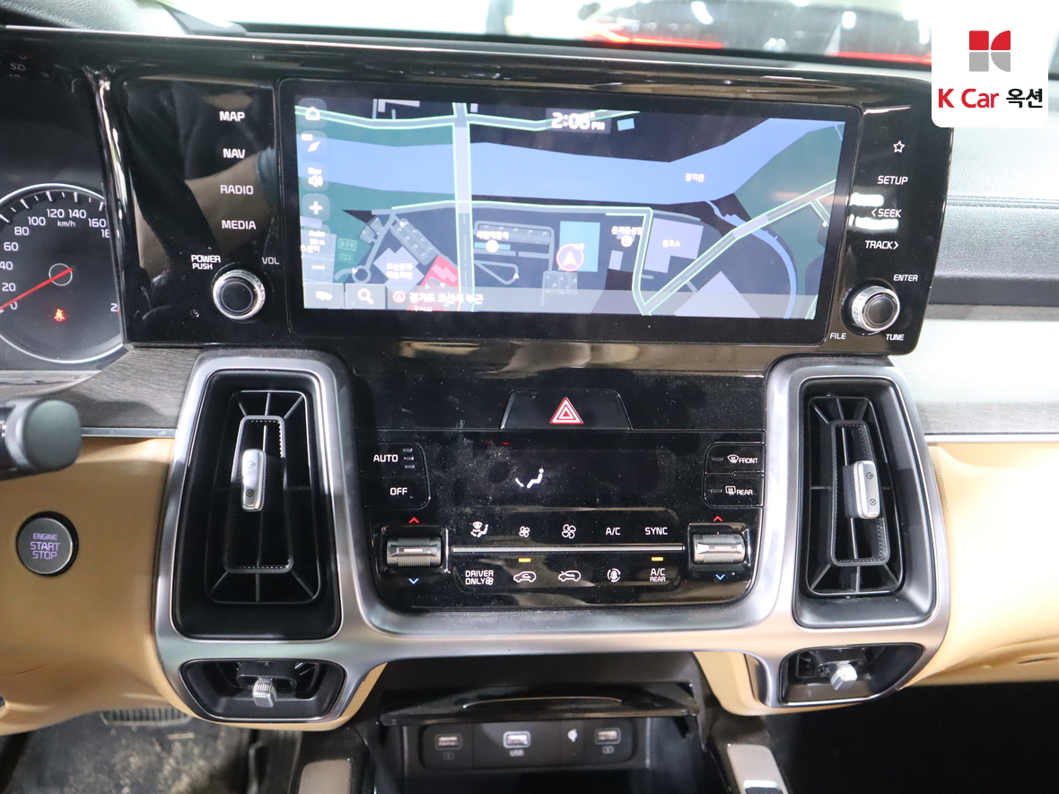 كيا سورينتو 2023 - صورة 6