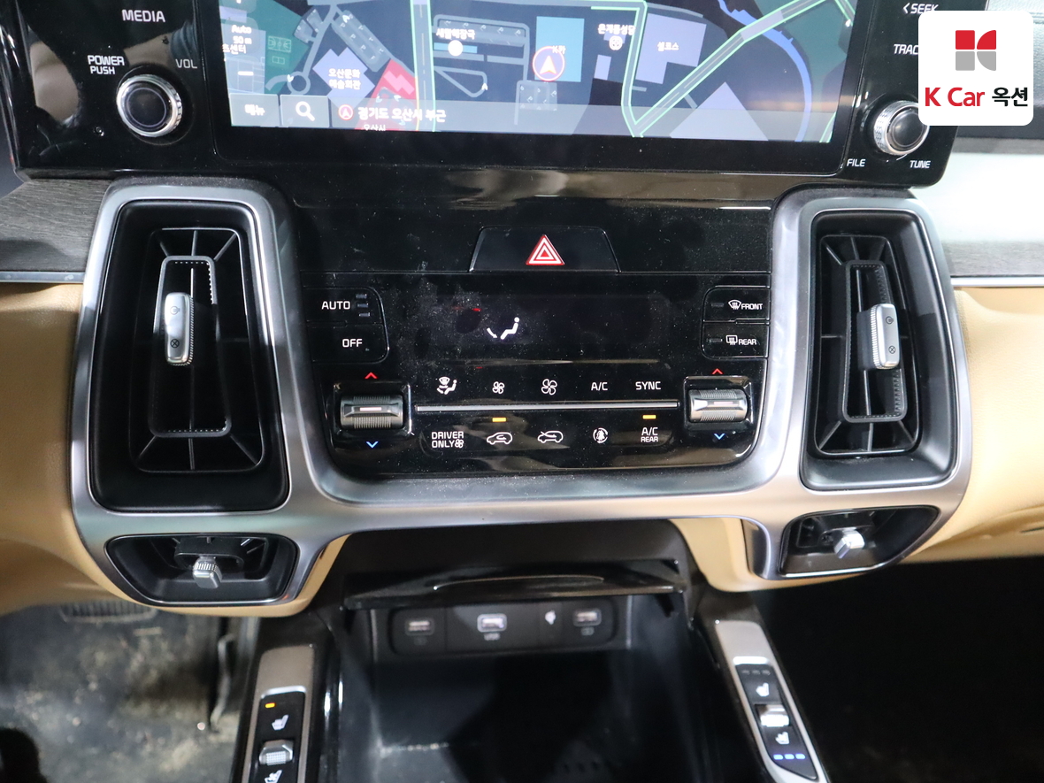 كيا سورينتو 2023 - صورة 15