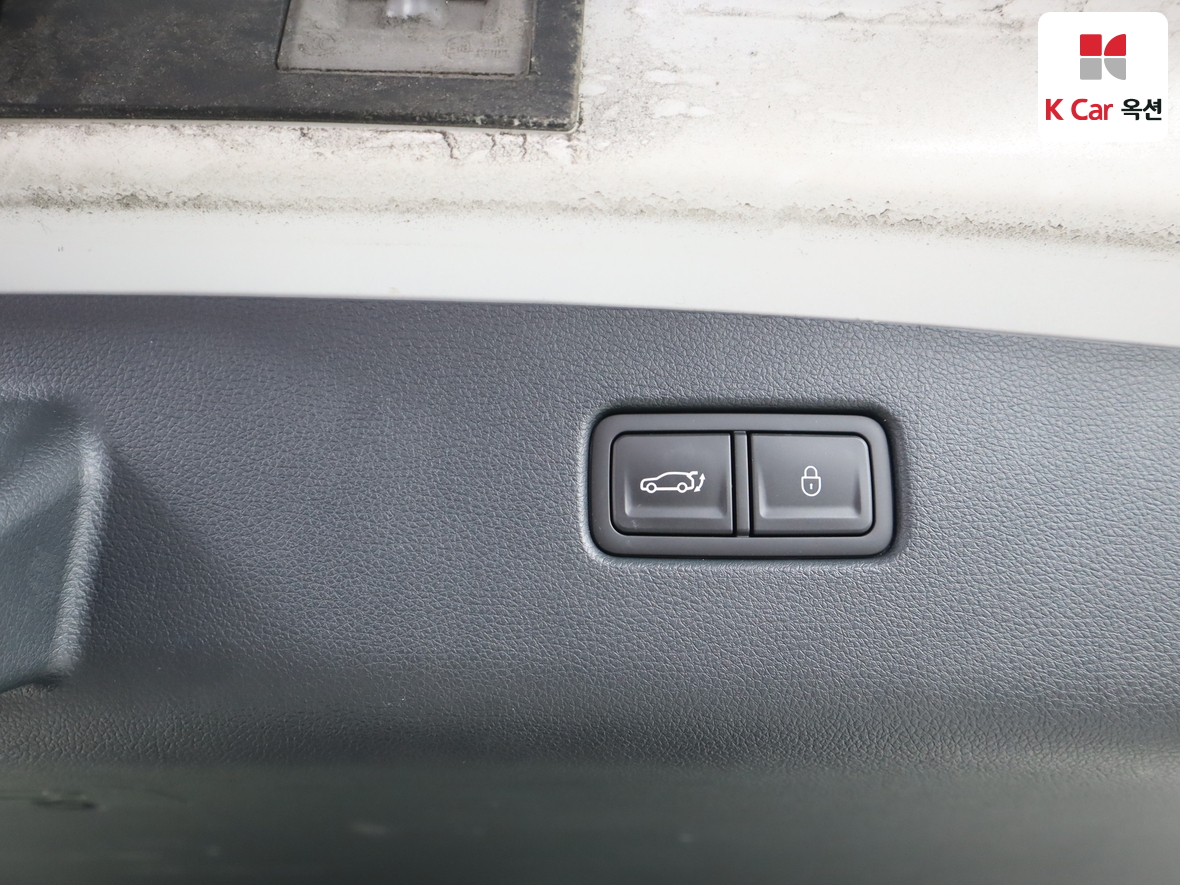 جينيسيس GV70 2023 - صورة 25