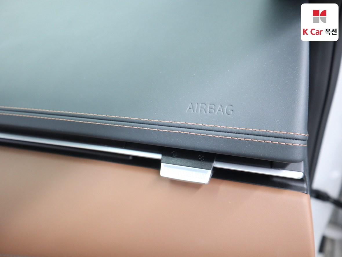 جينيسيس GV70 2023 - صورة 31