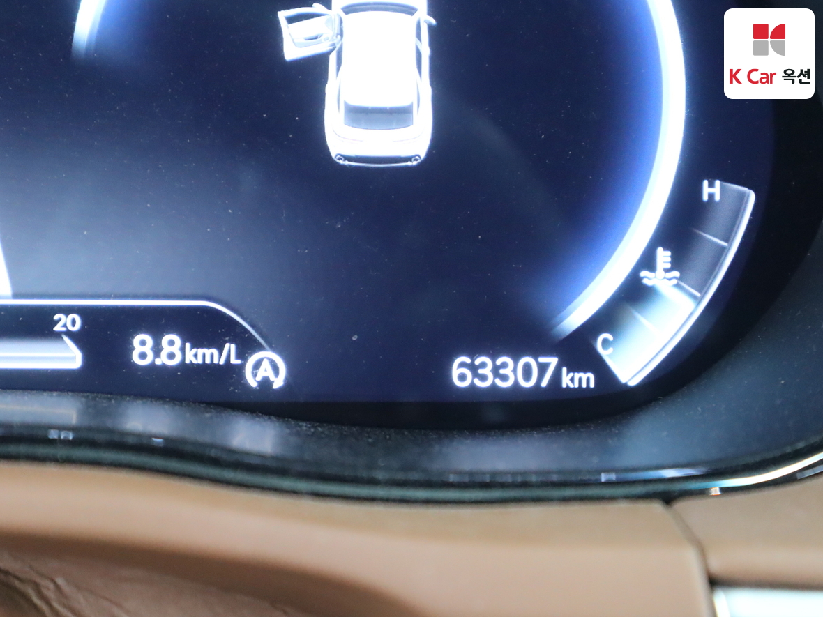 جينيسيس GV70 2023 - صورة 4