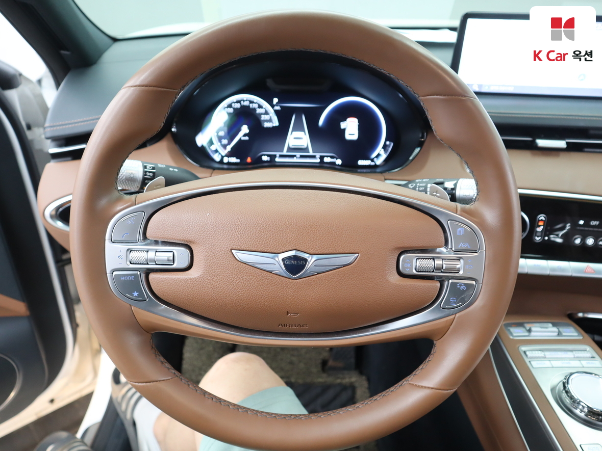 جينيسيس GV70 2023 - صورة 10