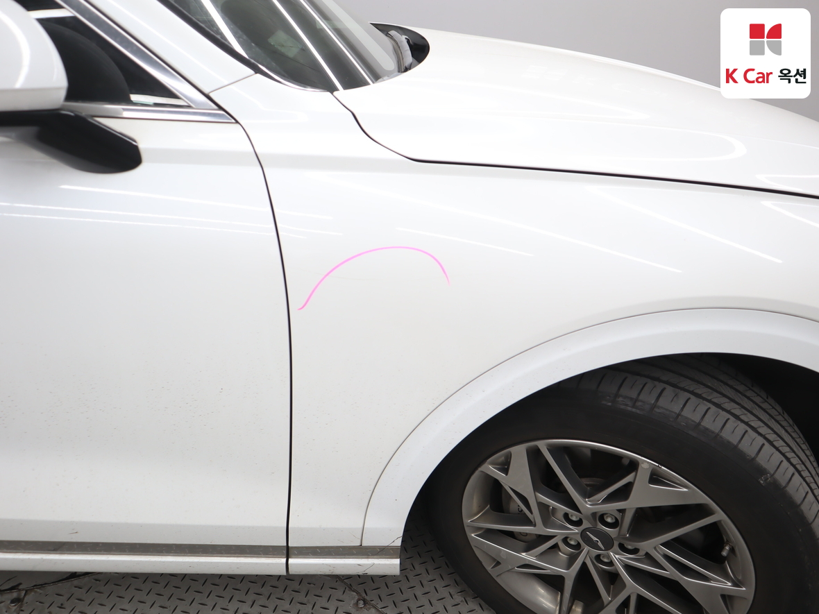 جينيسيس GV70 2023 - صورة 43