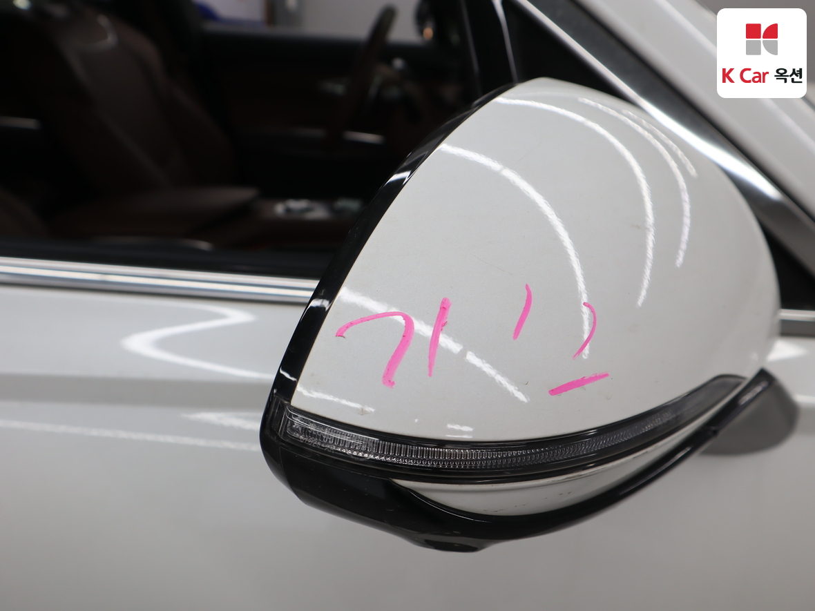 جينيسيس GV70 2023 - صورة 37