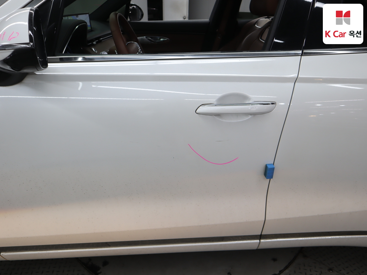 جينيسيس GV70 2023 - صورة 39