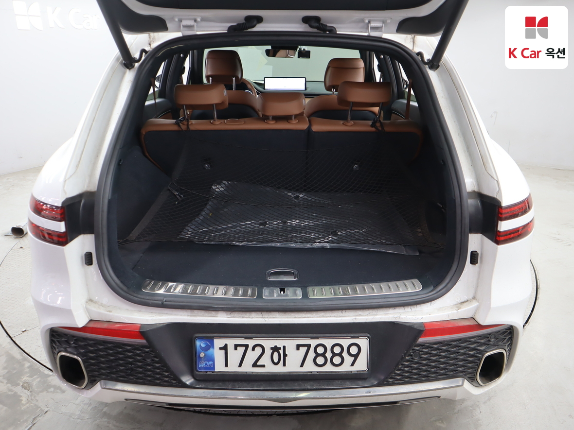 جينيسيس GV70 2023 - صورة 24