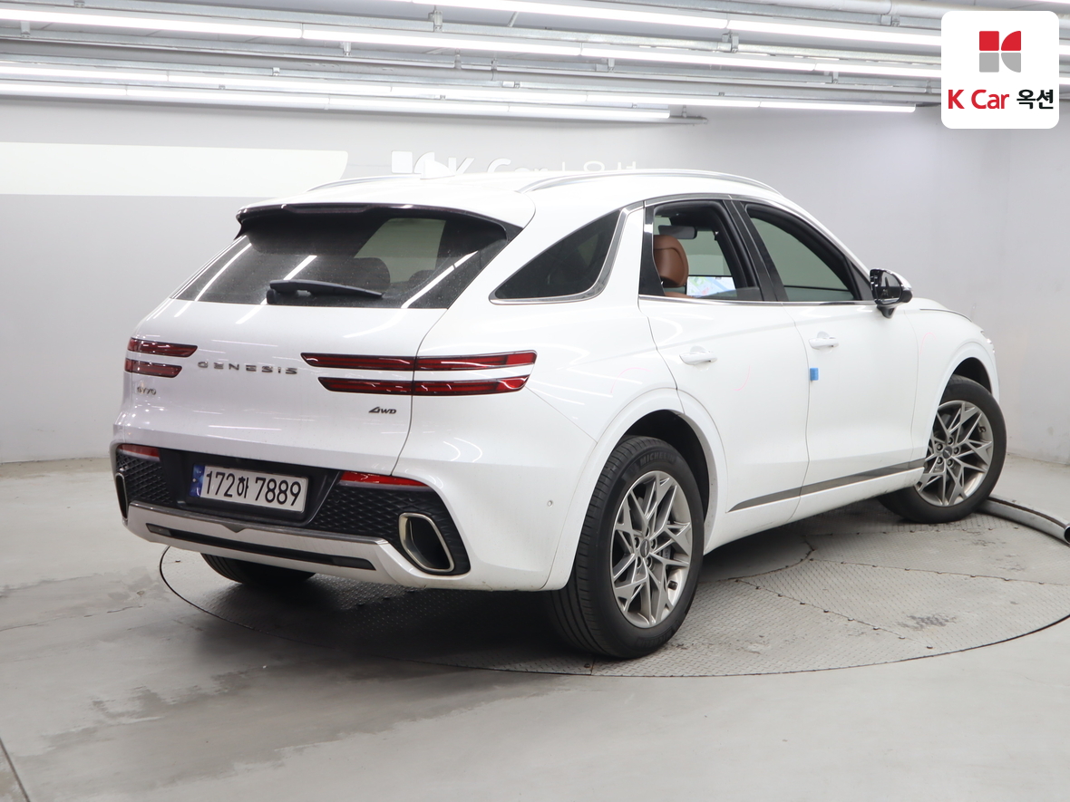 جينيسيس GV70 2023 - صورة 2