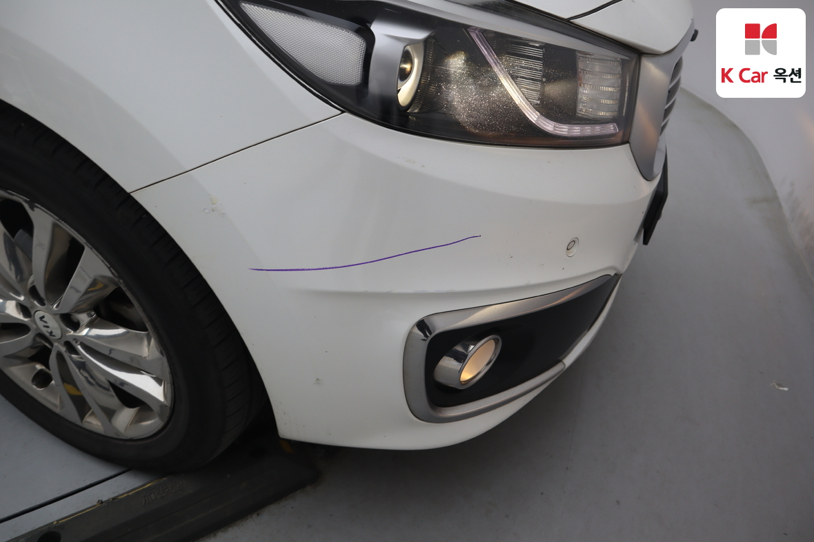 Kia New Carnival - 43