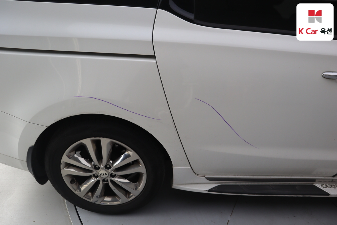 Kia New Carnival - 40