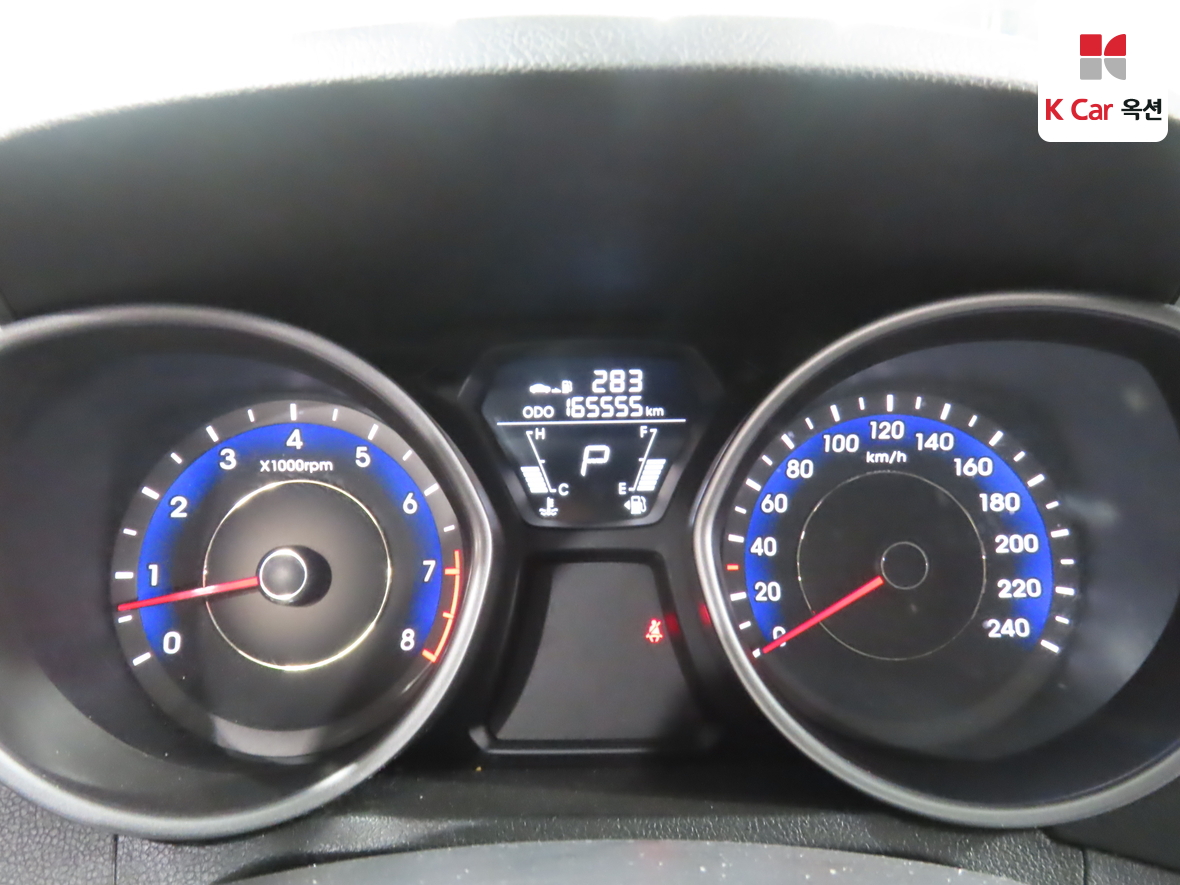 هيونداي إلانترا 2011 - صورة 5