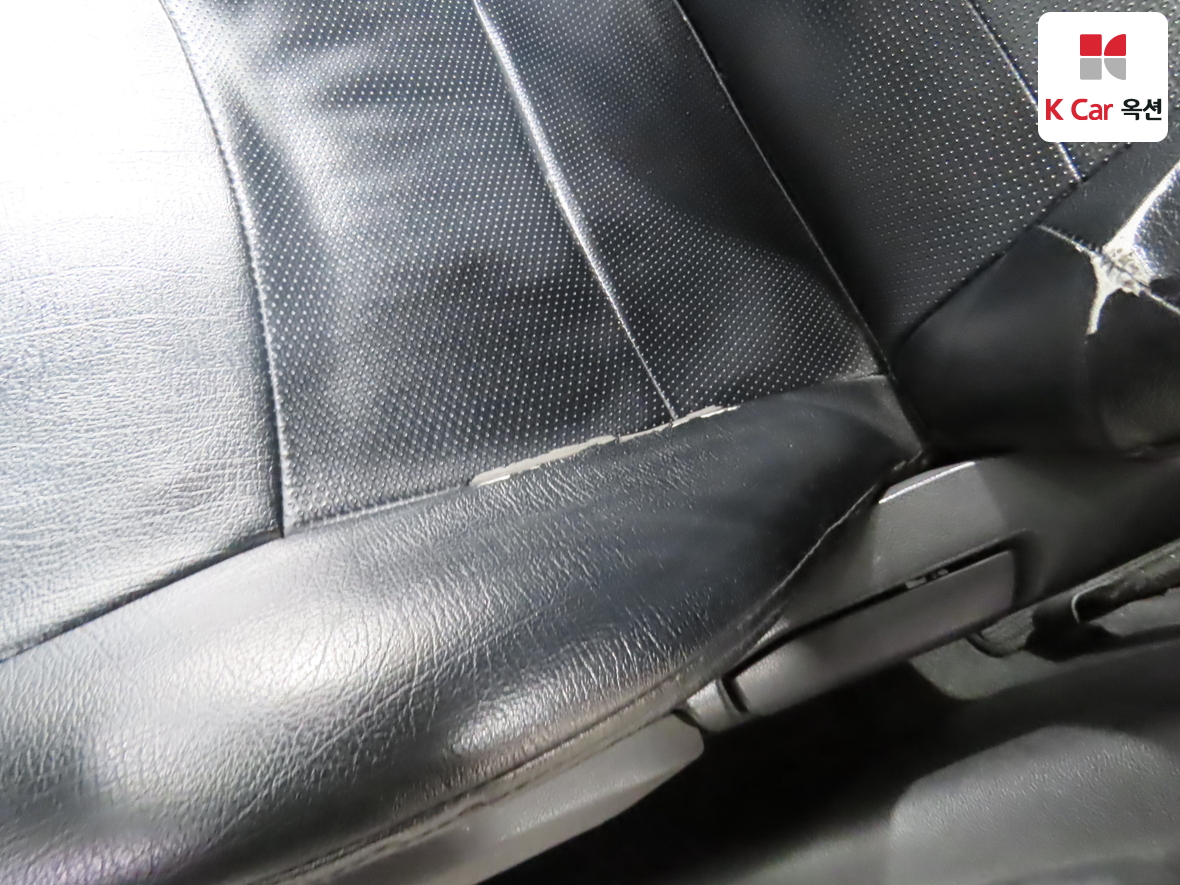 هيونداي إلانترا 2011 - صورة 17