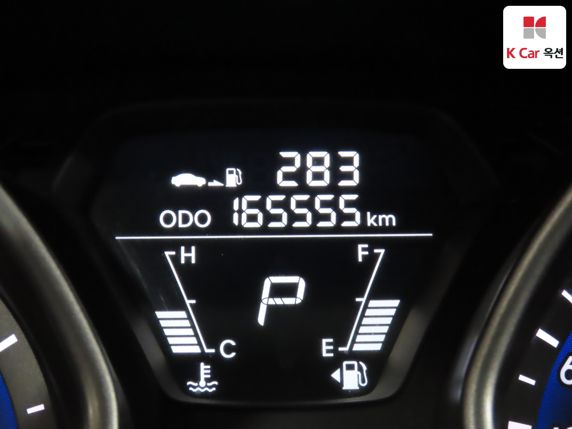 هيونداي إلانترا 2011 - صورة 4