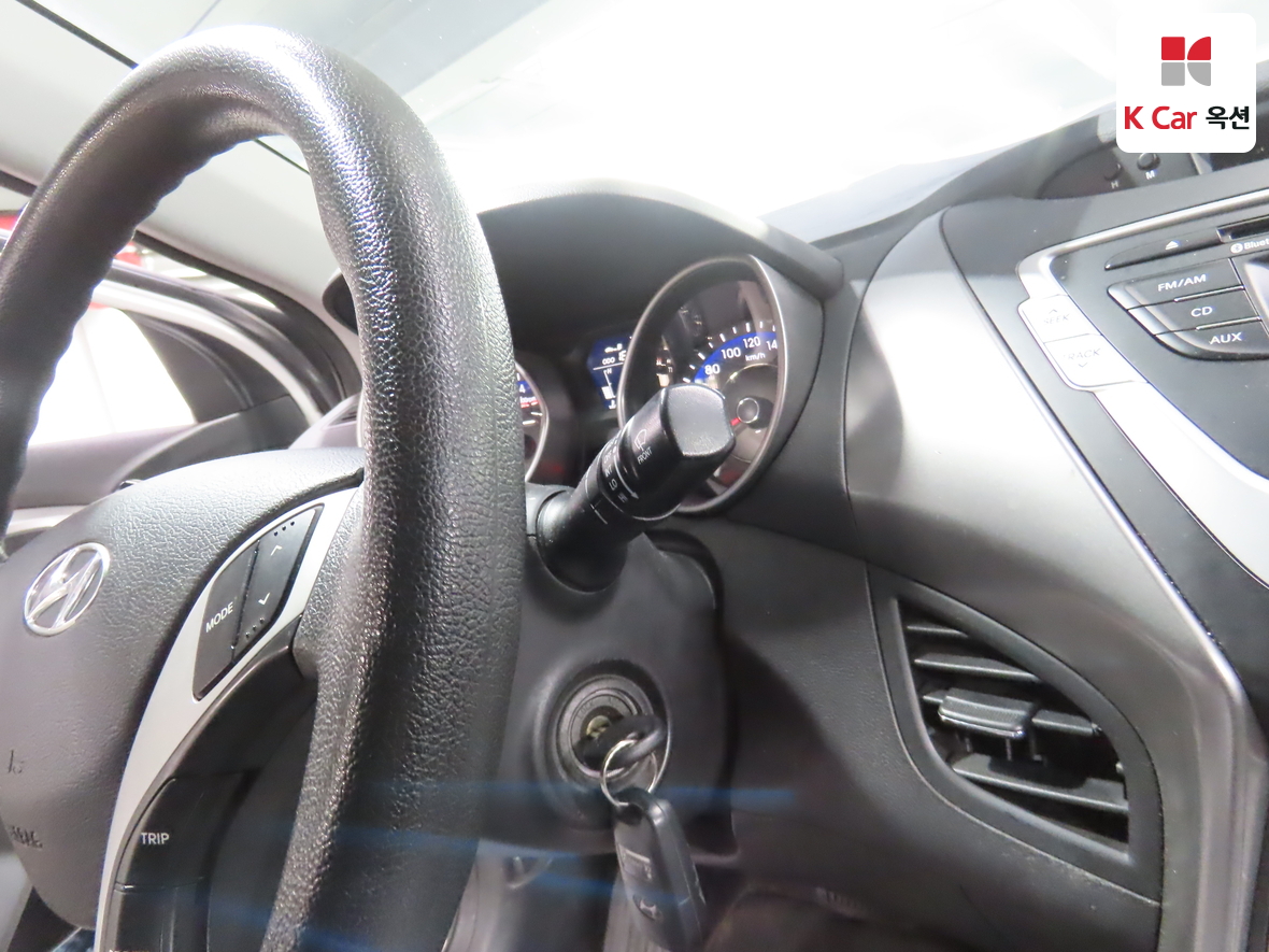 هيونداي إلانترا 2011 - صورة 11