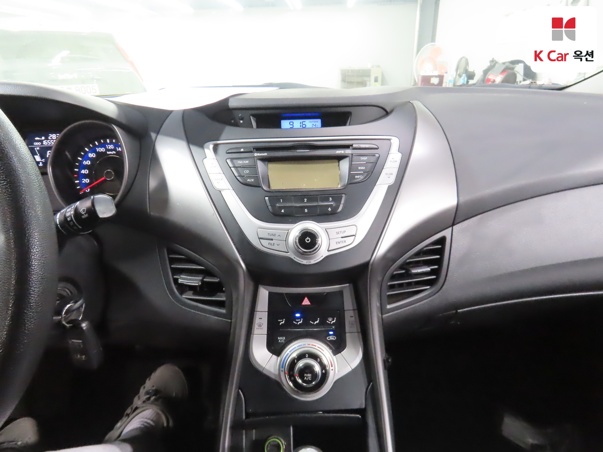 هيونداي إلانترا 2011 - صورة 6