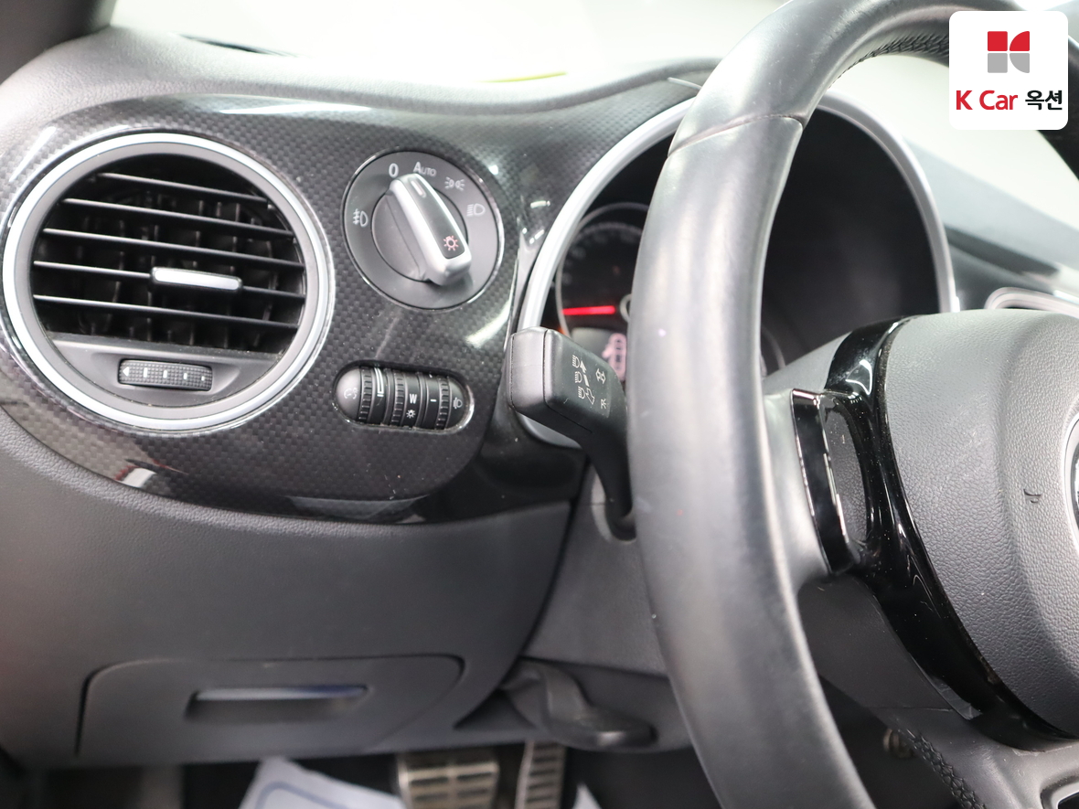 Volkswagen The Beetle - 9