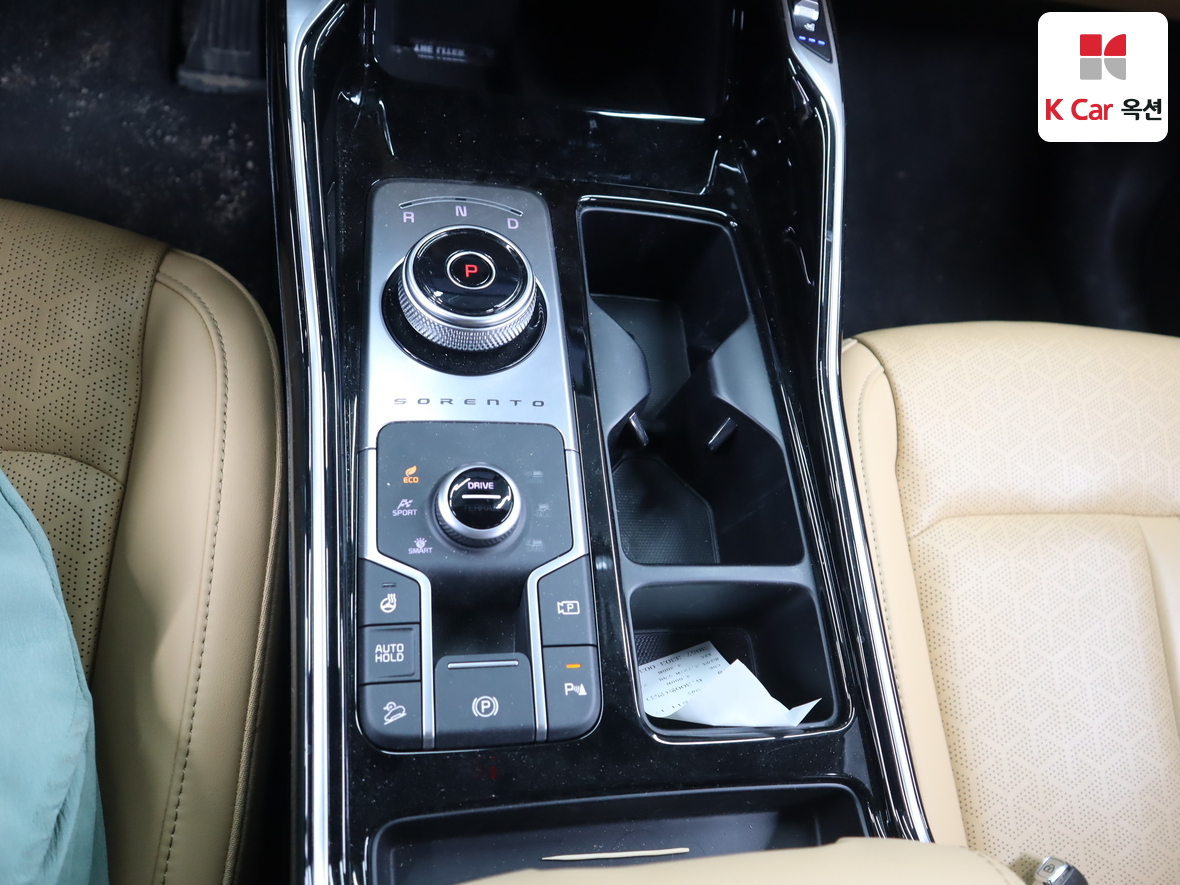 Kia Sorento 2023 - Image 16