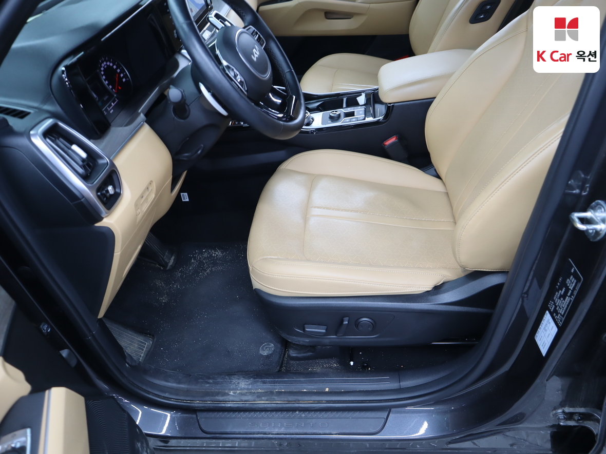 Kia Sorento 2023 - Image 18