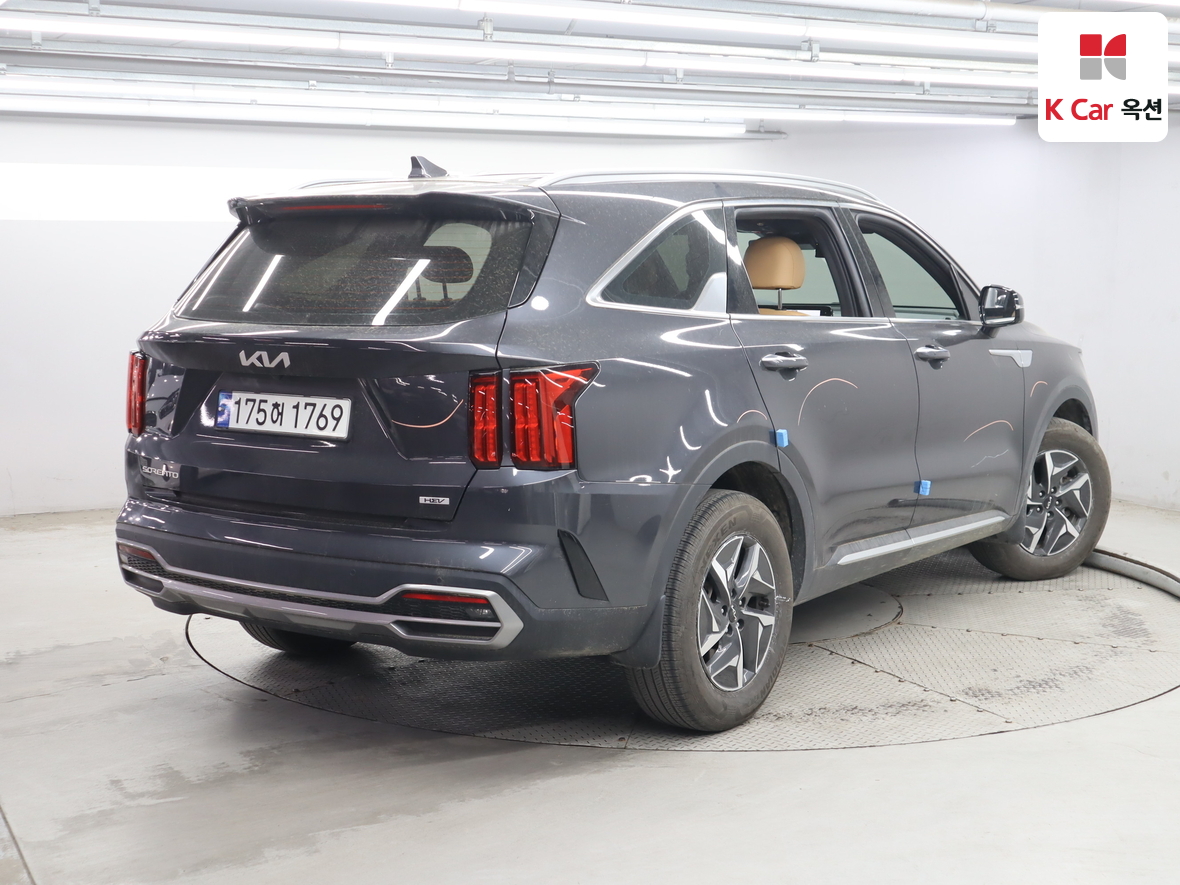 Kia Sorento 2023 - Image 2