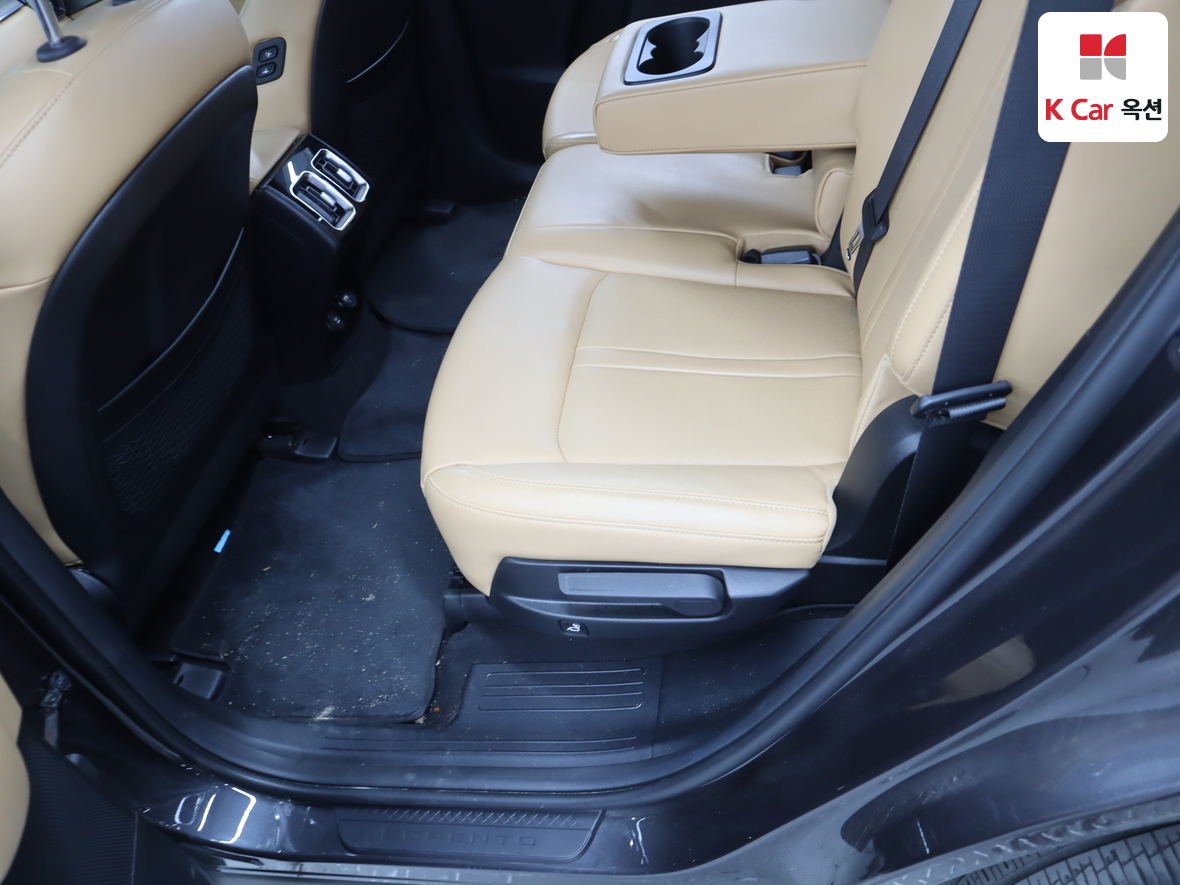 Kia Sorento 2023 - Image 22