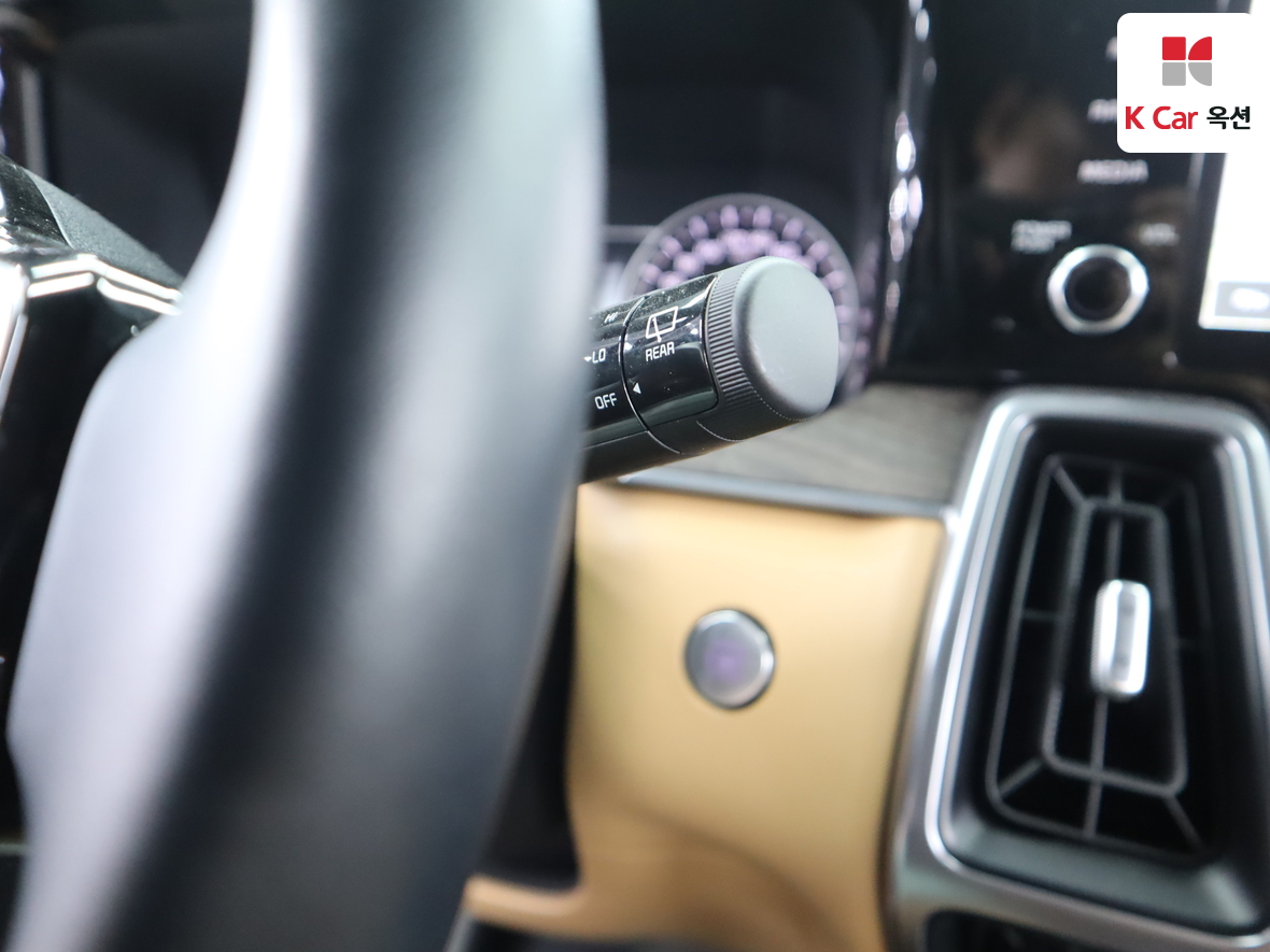 Kia Sorento 2023 - Image 11