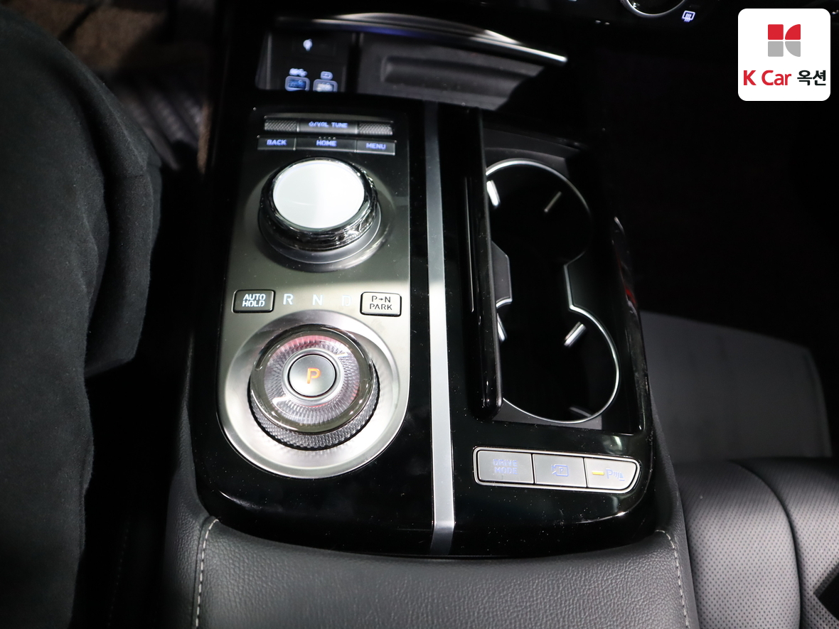 جينيسيس G80 2023 - صورة 16